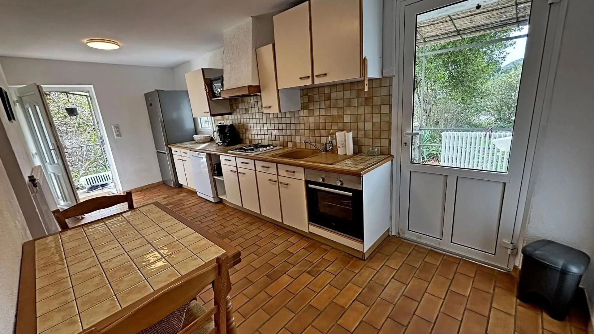 Maison Accueillante, Les Vans, Vue Sur Montagne, Grand Jardin 0*,  France