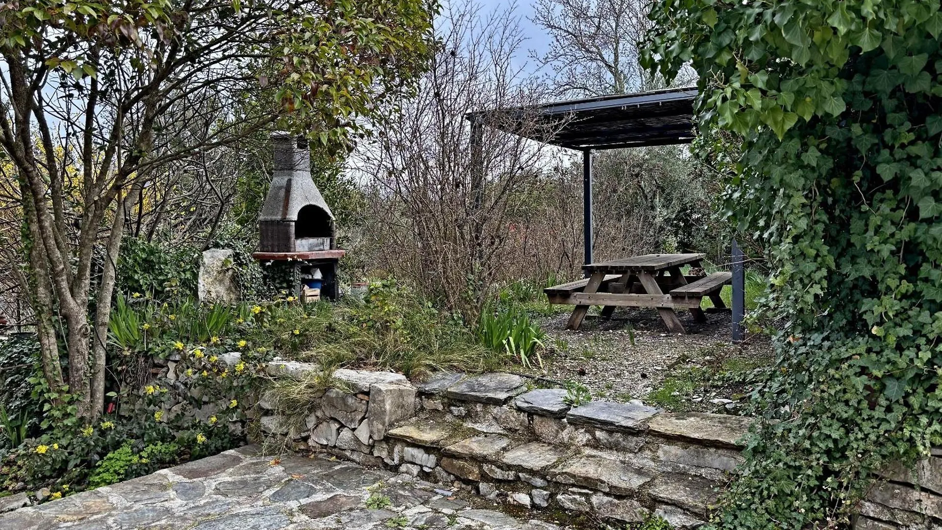 Maison Accueillante, Les Vans, Vue Sur Montagne, Grand Jardin